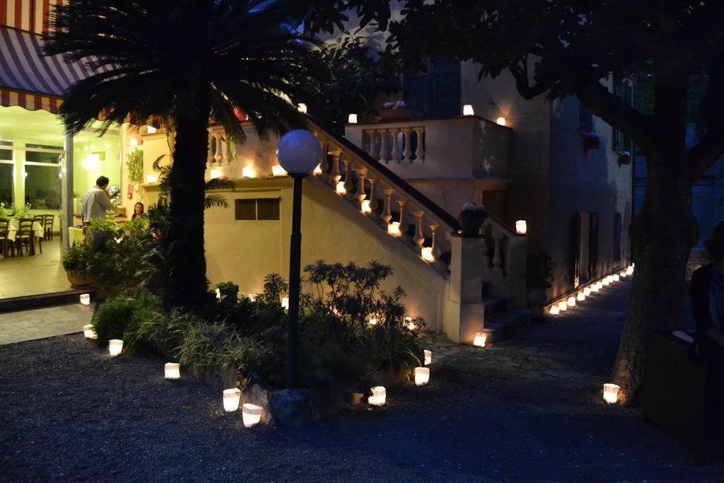 Hotel Rio Varazze Bagian luar foto